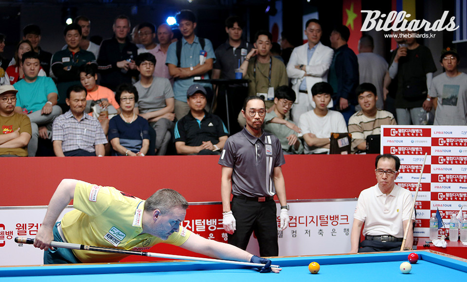 1, 2차전에서 모두 16강 탈락해 자존심을 구긴 프레데릭 쿠드롱(벨기에)은 이번 3차전 128강전을 무난하게 통과하며 명예회복에 나섰다.  사진=김용근/PBA 프로당구협회