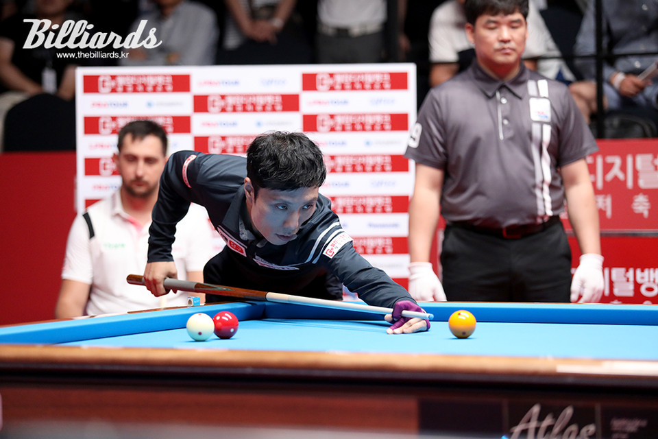 최원준은 세트 막판마다 무서운 뒷심으로 밀어붙여 경기를 유리하게 풀어갔다.  사진=김주석 기자