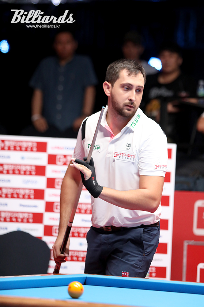 준결승 진출자 4명 중 가장 유력한 우승후보로 평가받던 마르티네스는 최원준에게 덜미를 잡혀 아쉽게 큐를 접었다.  사진=김주석 기자