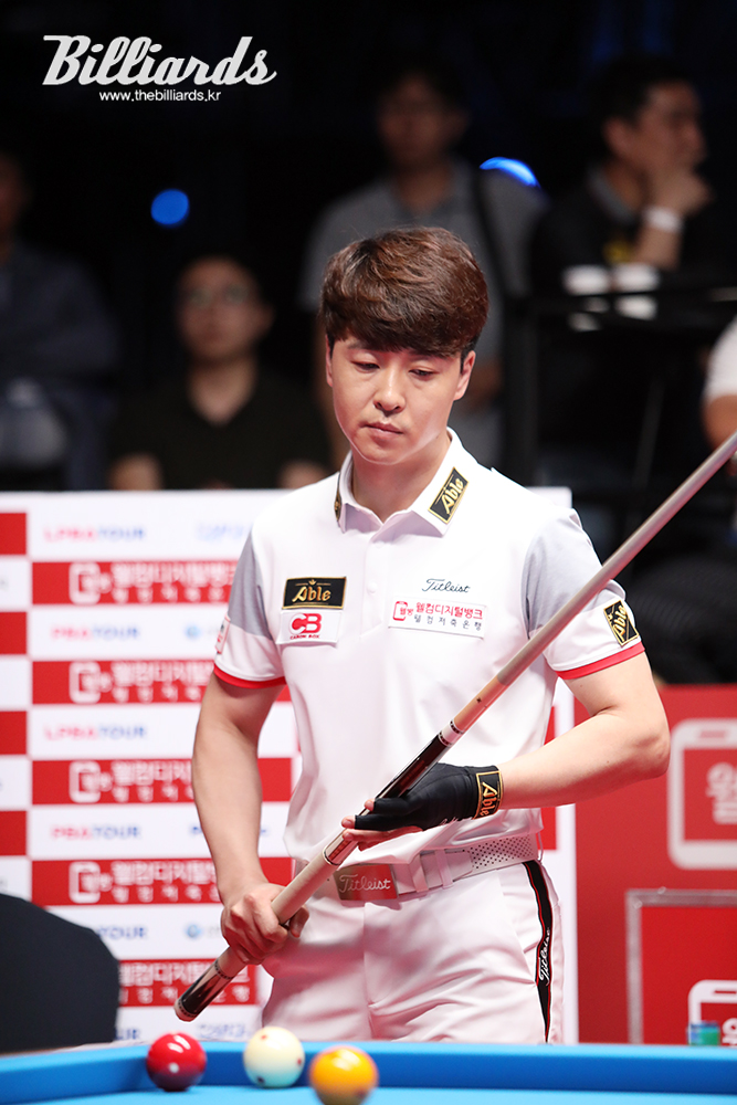 승리까지 단 2점만 남겨두었던 김남수는 3세트를 빼앗기며 어려운 승부를 벌였다.  사진=김주석 기자