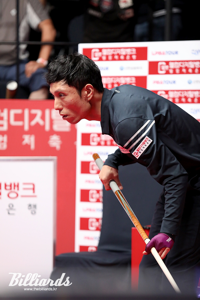 최원준은 5세트에서 우승까지 남은 매치포인트 2점을 득점하지 못해 13:15로 패하면서 이번 결승 최대 위기를 맞았다.  사진=이용휘 기자