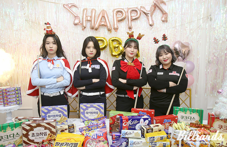 포토콜에 참가한 LPBA 선수들. 왼쪽부터 전애린, 서한솔, 강지은, 김예은.  사진=프로당구협회 제공