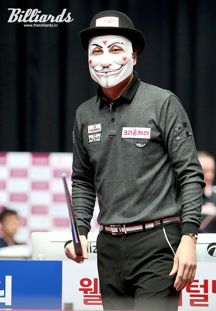 첫 관문을 무사히 통과한 해커.  사진=프로당구협회 제공