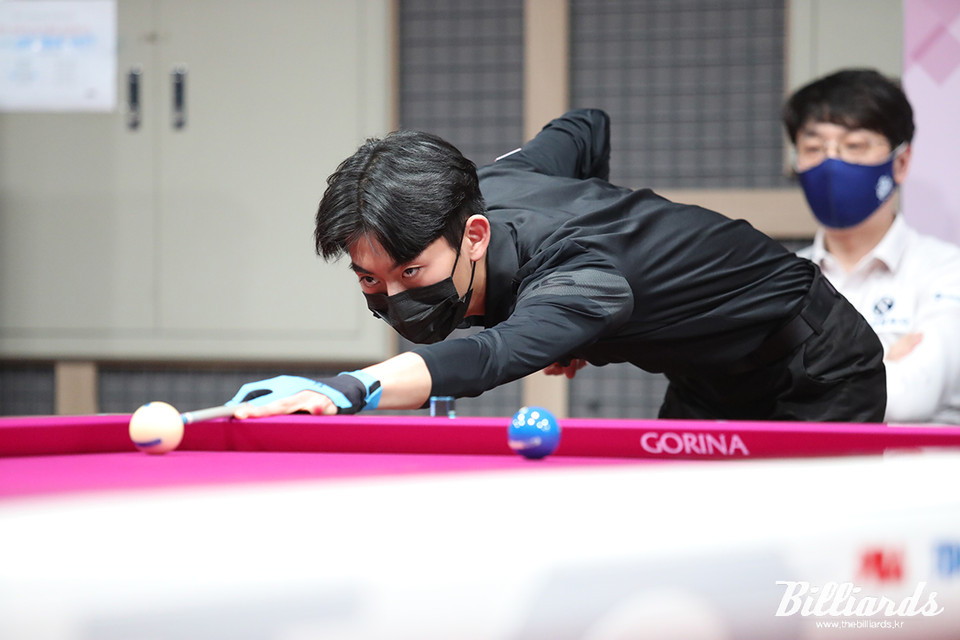 99년생 고준서는 64강에서 오성욱(신한금융투자)을 승부치기에서 꺾고 처음 32강 무대를 밟았다.  사진=이용휘 기자