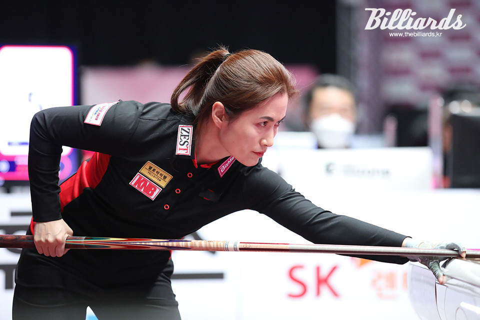 강지은을 꺾고 첫 준결승전 진출에 성공한 윤경남.  사진=이용휘 기자