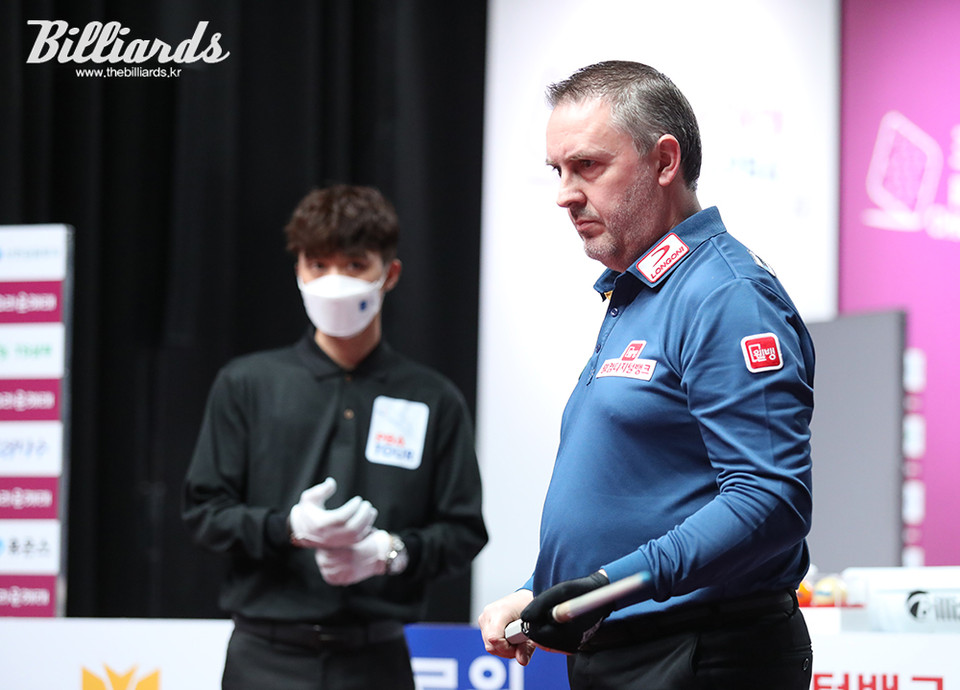 '절친' 에디 레펜스를 꺾고 8강에 오른 프레데릭 쿠드롱.  사진=이용휘 기자