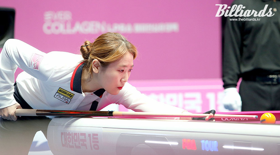 용현지를 꺾고 16강에 오른 이지은.  사진=프로당구협회 제공