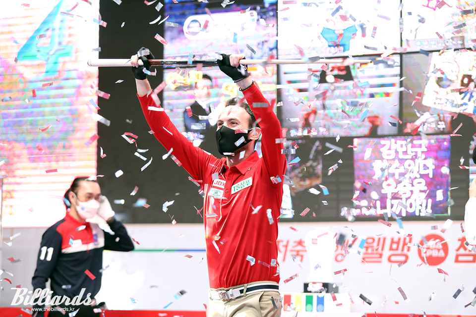 지난 시즌 '설당구대전' 웰컴저축은행 PBA 챔피언십에서 우승한 필리포스 카시도코스타스.  사진=빌리어즈DB