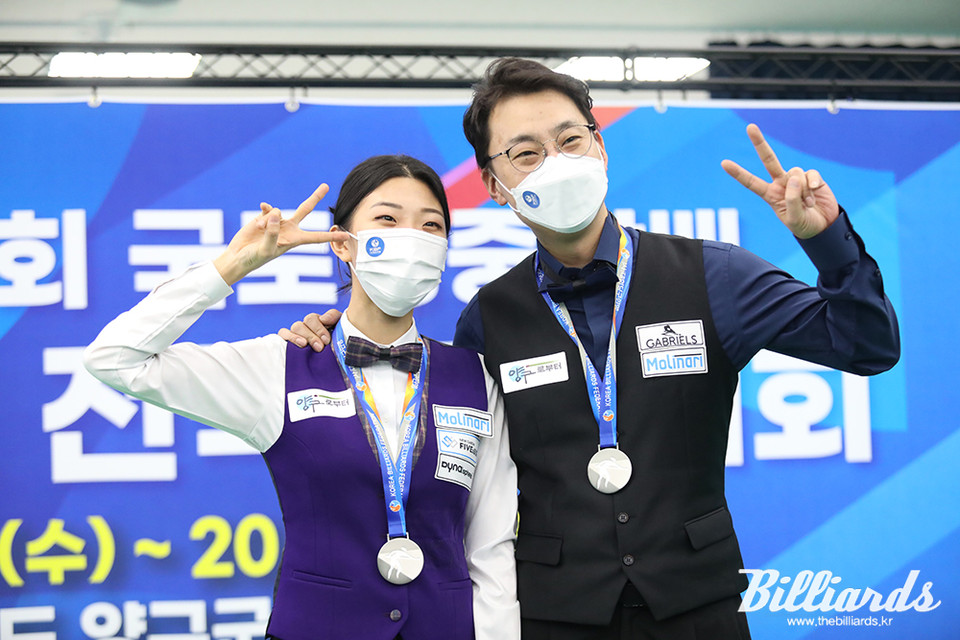포켓10볼 개인전 은메달을 차지한 권보미(좌)와 장문석(우).  사진=양구/이용휘 기자