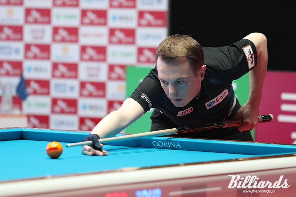 다비드 사파타와의 준결승전에서 1-2세트를 연달아 차지한 글렌 호프만.  사진=고양/김민영 기자