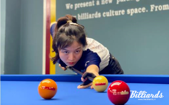 베트남 최초 여자 프로당구에 도전하는 응우옌린뀐.  사진=PBA 제공