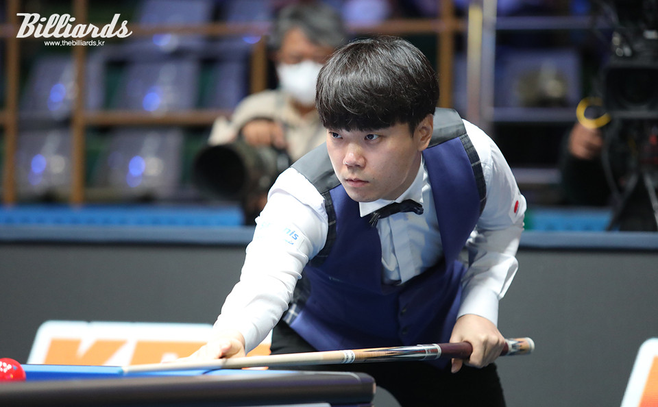 김행직(전남)이 '제74회 세계3쿠션선수권대회'에서 한국 선수 중 유일하게 8강에 진출했다.  사진=이용휘 기자