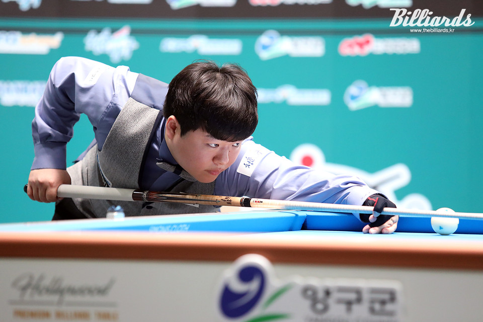 제11회 아시아캐롬선수권 3쿠션 남자부에서 우승하며 아시아챔피언에 오른 조명우(실크로드시앤티-서울시청)가 25일 열리는 1쿠션 종목에 출전해 대회 2연패에 도전한다.   사진=양구/이용휘 기자