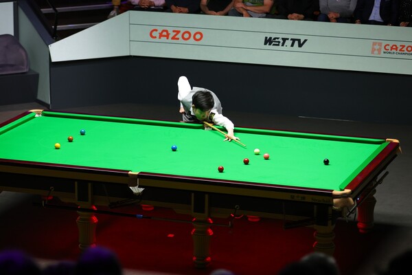 스지아후이는 세션1 마지막 다섯 프레임과 세션2 여섯 프레임을 연속으로 내주며 결국 역전을 허용했다. 사진=WST 제공