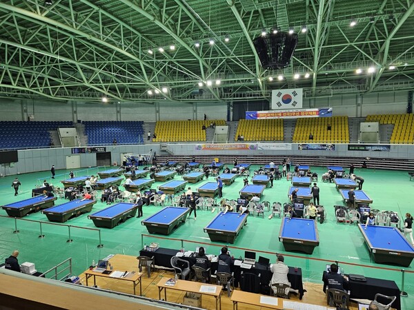 '2023 태백산배 전국3쿠션당구대회'가 강원도 태백시 고원체육관에서 열렸다. 사진=강원도당구연맹 제공