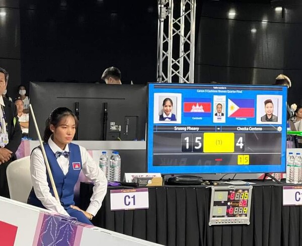 15:4로 이기고 있는 스롱.  사진=캄보디아당구연맹 제공