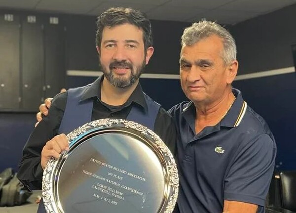 통산 12번째 내셔널챔피언십 우승트로피를 받은 피에드라부에나.  사진=USBA 제공