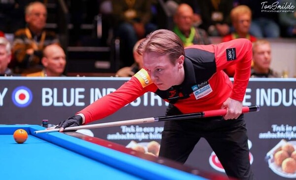 네덜란드 리그에서 경기 중인 글렌 호프만.  사진=Ton Smilde