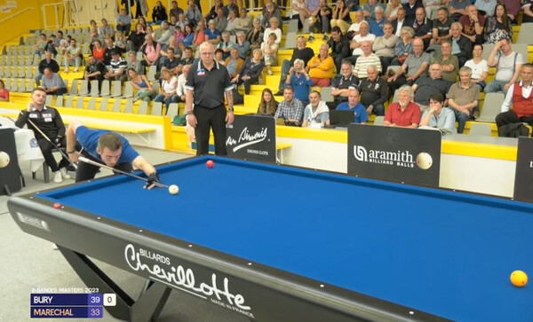 마지막 매치포인트를 시도하는 제러미 뷰리.  사진=FFB 중계화면