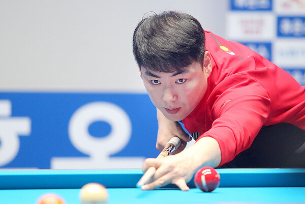 아마추어 시절 이상대는 전북당구연맹 소속으로 KBF 전국대회 시드권에 오래 머무른 실력자였다. 생계와 훈련 문제로 잠시 슬럼프가 찾아온 사이에 프로당구(PBA) 투어 출범 소식이 전해졌고, 이상대는 곧바로 프로 진출을 결심해 원년 멤버로 합류했다.  사진=PBA 제공