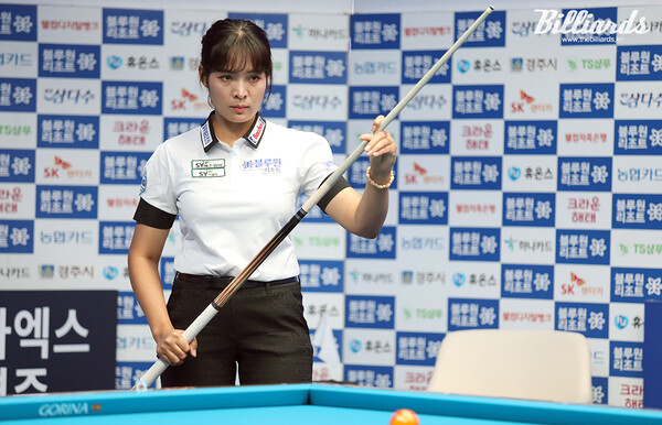 개막전 3연승을 노리는 스롱 피아비(블루원리조트)가 첫 경기부터 놀라운 득점력으로 애버리지 2.778의 기록을 세우며 승리했다.   빌리어즈 자료사진