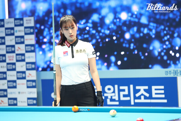 32강전에서 하이런 10점을 이어가는 장가연.   사진=김도하 기자