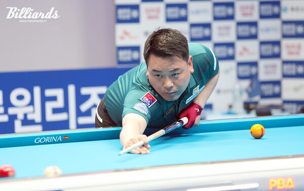 프로당구 23-24시즌 개막전 '블루원리조트 PBA 챔피언십' 128강전에서 조재호(NH농협카드)가 승부치기에서 겨우 살아남았다.   사진=김도하 기자