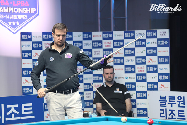 데뷔전을 승리하고 64강에 진출한 뤼피 체넷(하이워니조트)