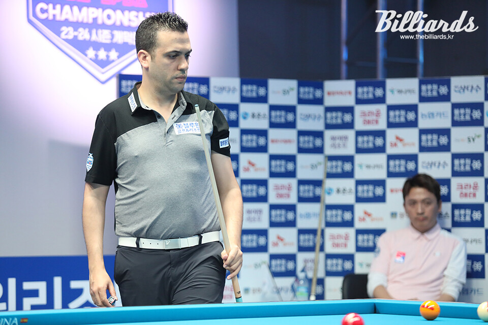 권혁민을 꺾고 개막전 8강에 오른 다비드 사파타. 사진=이용휘 기자