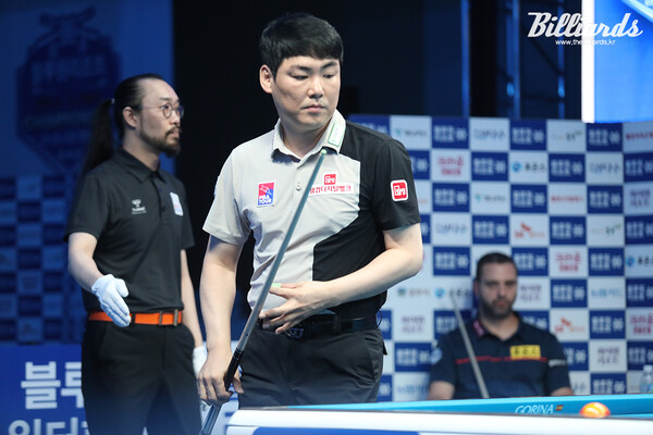 지난 시즌 초반 4개 투어에서 준우승 1회와 8강 3회 등 최고의 성적을 올린 이상대는 이번 시즌에 웰컴저축은행 팀에 선발됐고, 개막전에서 활약을 계속 이어가고 있다.   사진=이용휘 기자