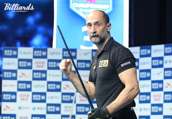 7세트에서 매치포인트를 득점한 세미 사이그너(휴온스)가 주먹을 불끈 쥐고 있다.  사진=경주/이용휘 기자