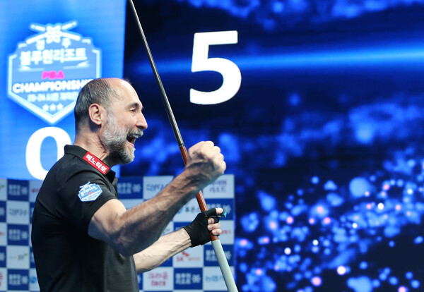 우승 후 기뻐하는 사이그너.  사진=PBA 제공