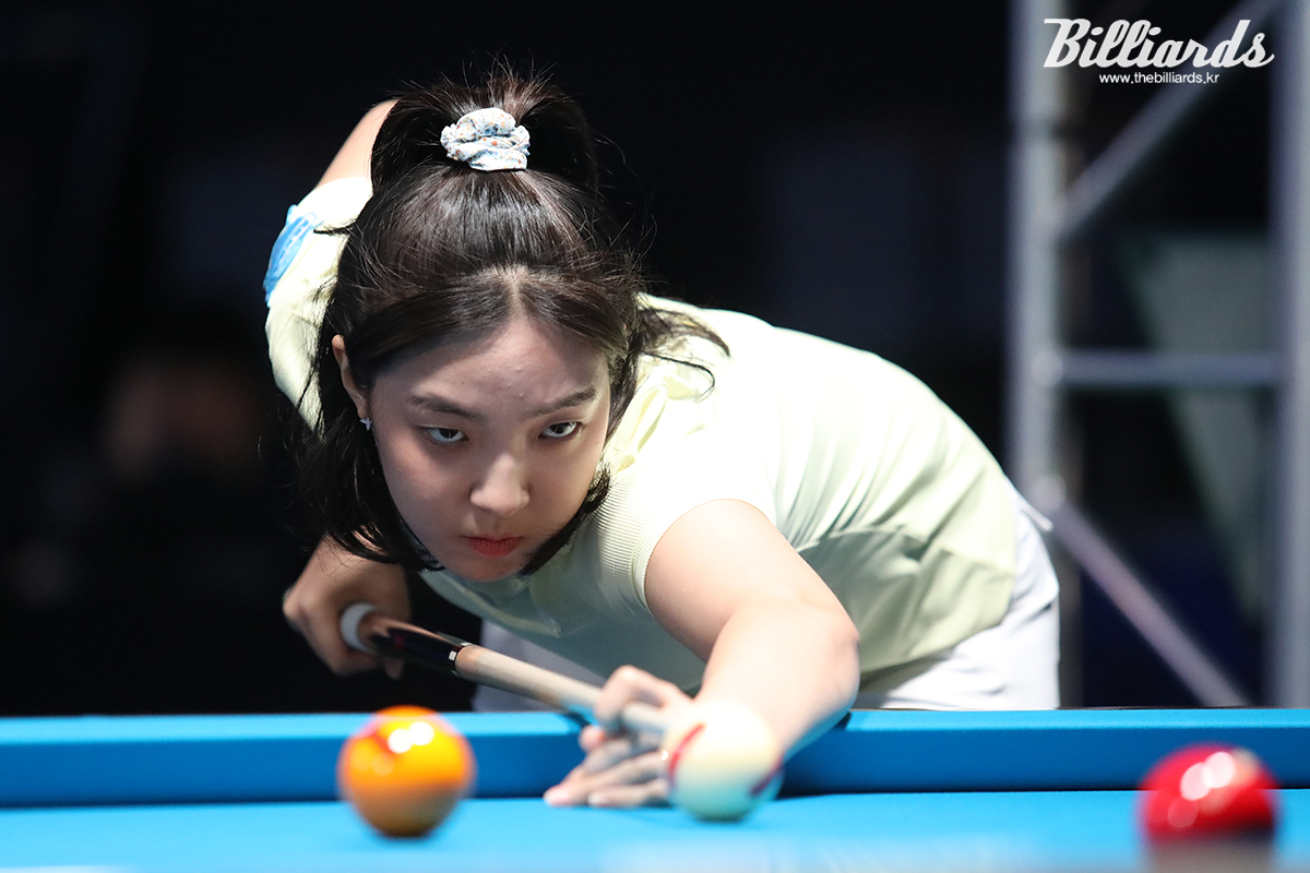 '당찬 2003년생' 전지우가 자신의 첫 LPBA 투어 16강 진출을 달성했다. 사진=안산/이용휘 기자