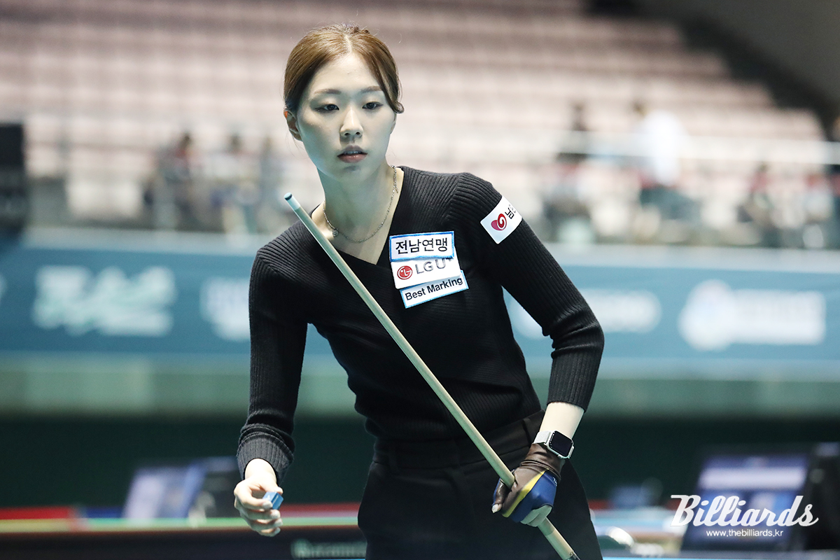 포켓10볼 여자 개인전 결승전에서 8-0으로 압승을 거둔 서서아. 사진=남원/이용휘 기자