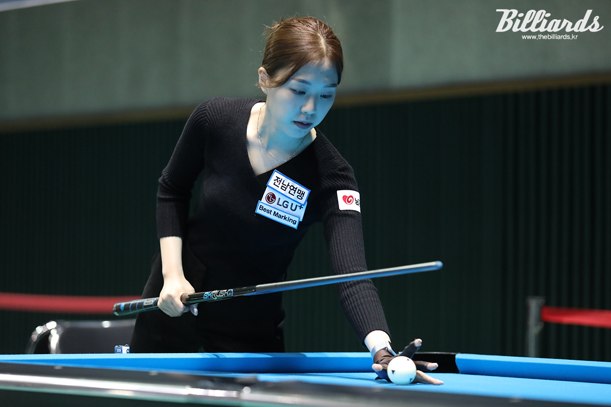 '제2의 김가영'으로 주목 받는 서서아(전남)가 이번에는 미국 여자프로당구협회(WPBA) 투어에서 공동 8위로 대회를 마쳤다.  빌리어즈 자료사진