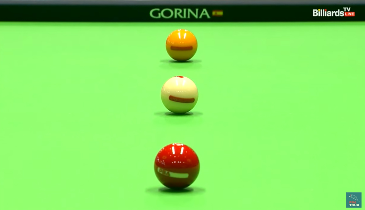 이 경기의 승패를 좌우한 2-5-8 초구 배치.  빌리어즈TV 중계화면