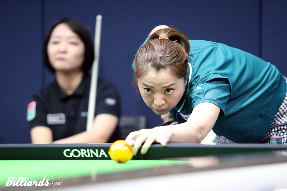 32강전에서 이유주와 경기하는 사카이 아야코(하나카드).  사진=고양/이용휘 기자