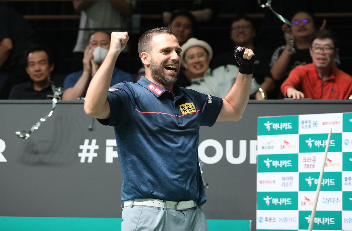 '퍼펙트가이' 하비에르 팔라존(휴온스)이 프로당구 3차 투어 '하나카드 PBA 챔피언십'에서 개인통산 두 번째 우승을 차지했다.  사진=고양/이용휘 기자 