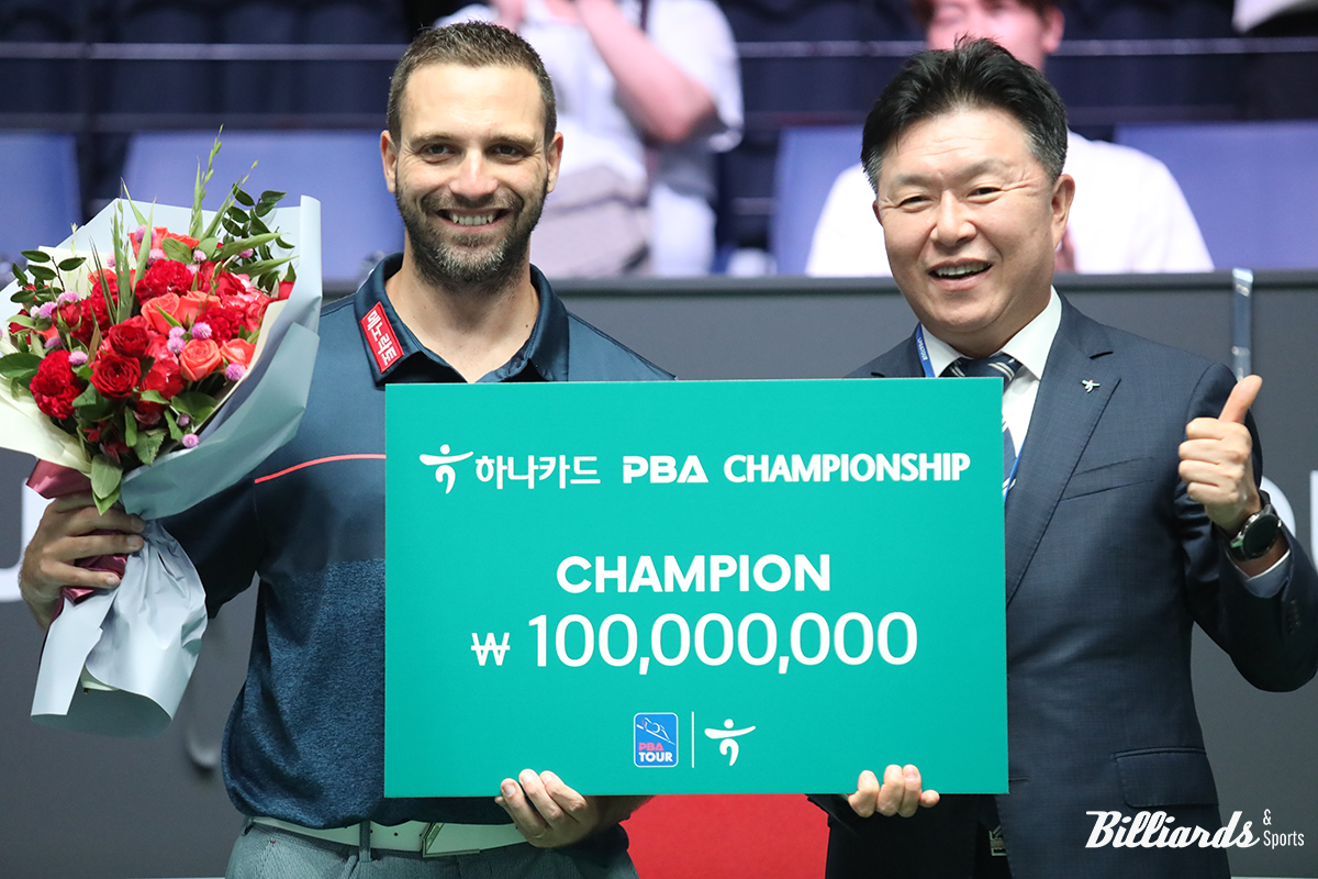 우승 상금 1억원에 TS샴푸 퍼펙트큐 상금 1000만원과 웰뱅톱랭킹 상금 400만원을 합쳐 1억1400만원의 상금을 손에 넣은 팔라존. 사진=이용휘 기자