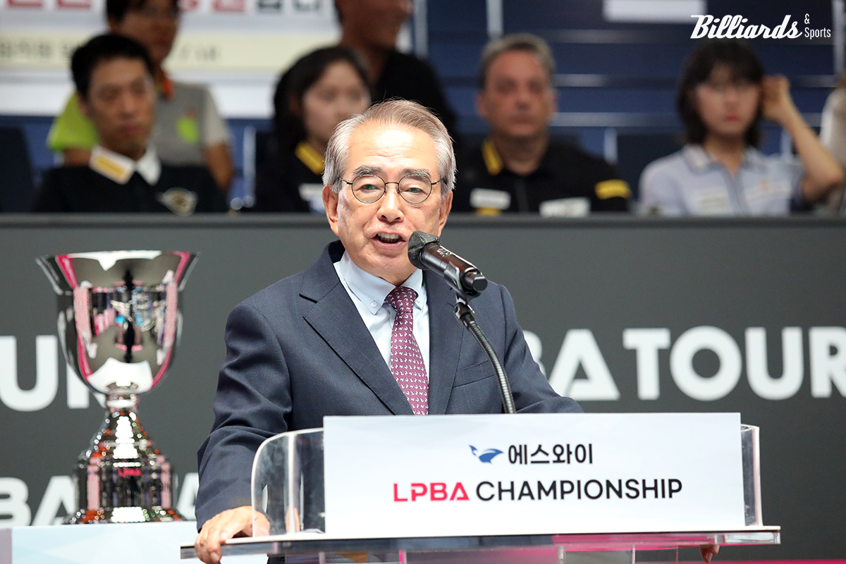 개회 선언에 앞서 개회사를 전하는 PBA 김영수 총재