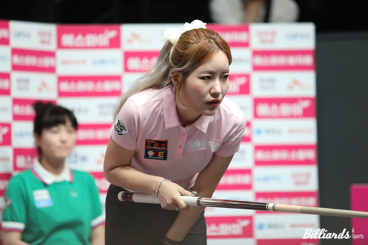 박다솜과 8강전 경기 중인 최연주.