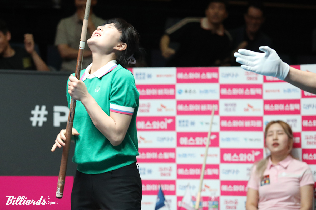 마지막 공이 득점으로 연결되는 순간 기뻐하는 박다솜.