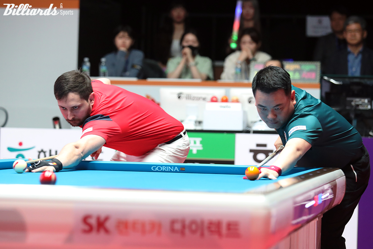 6개월 전 월드챔피언십 결승전에서 우승상금 2억원을 놓고 두 선수가 맞대결을 벌여 조재호가 장장 3시간 25분의 혈투 끝에 5-4로 마르티네스를 꺾고 우승을 차지했다.