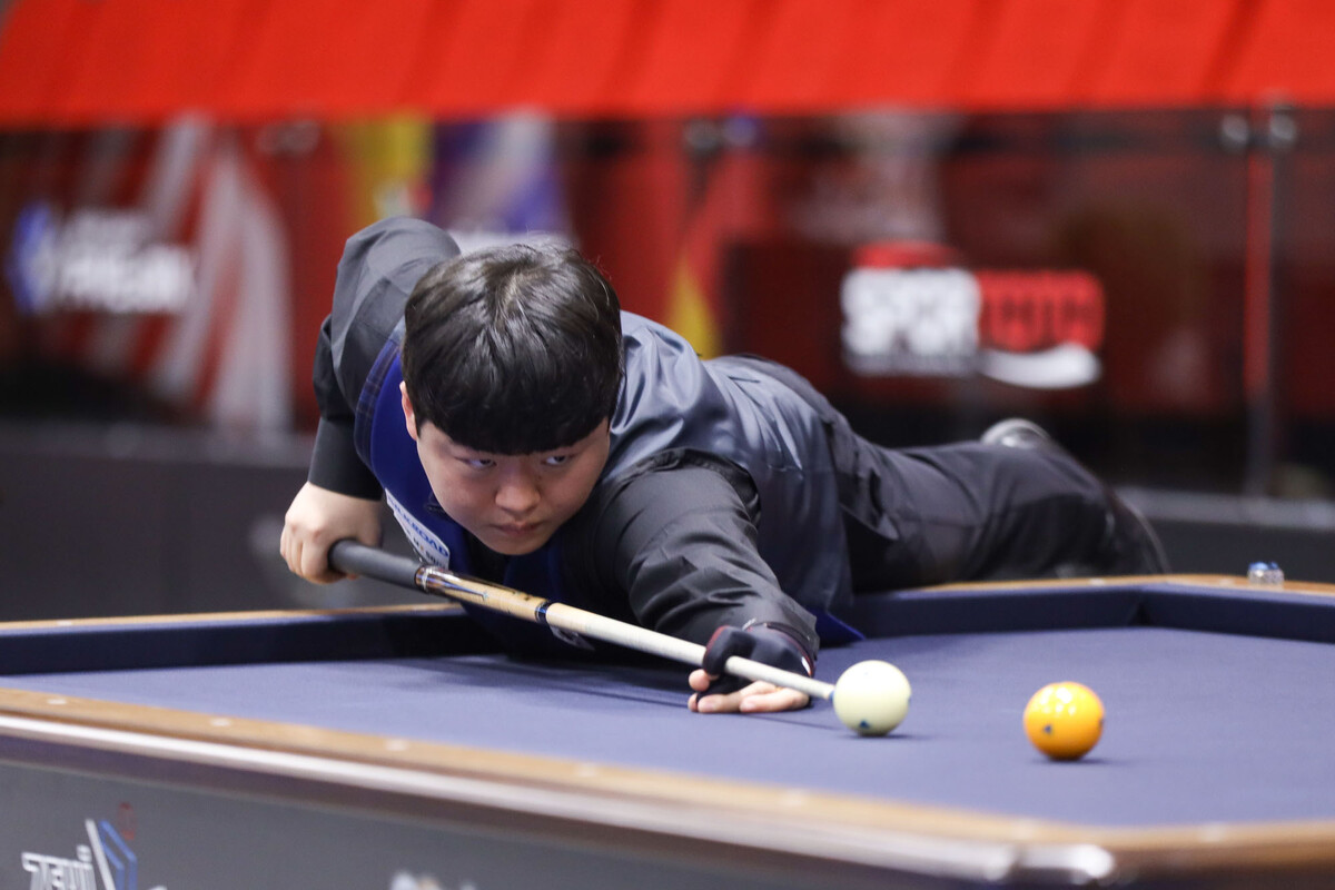 준결승에서 베트남의 바오프엉빈과 대결하는 한국의 조명우(서울시청-실크로드시앤티).