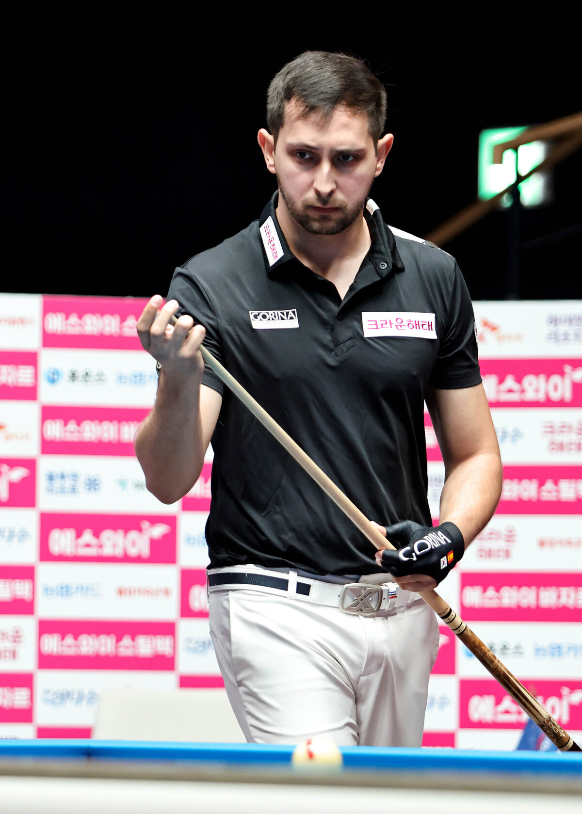 오태준과 투어에서 처음 대결하는 마르티네스. 두 선수는 지난 2021-22시즌 PBA 팀리그에서 한 차례 대결해 당시 오태준이 8이닝 만에 15:12로 승리한 바 있다.