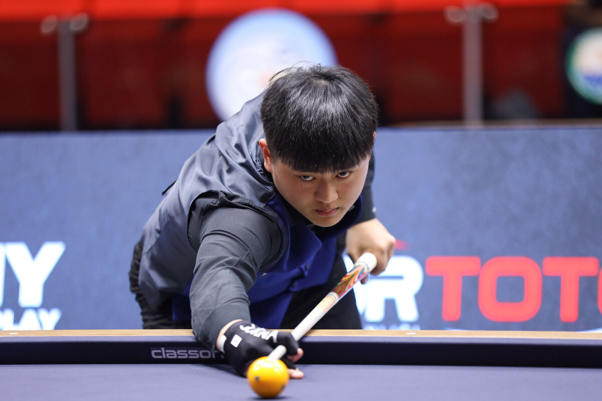 무난하게 8강 진출에 성공한 한국의 오명규(강원).