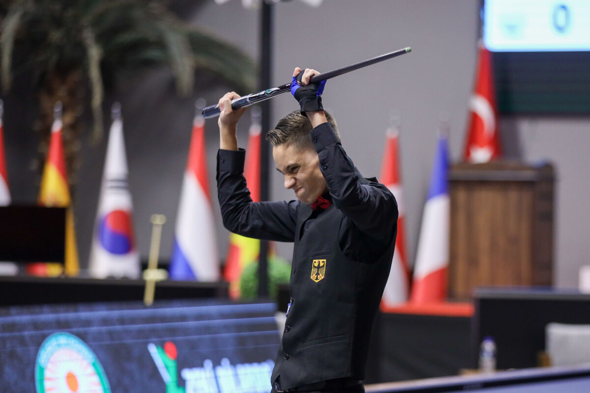 '디펜딩 챔피언' 부라크 하샤쉬를 꺾고 결승에 오른 15살의 아미르 이브라이모프. 사진=파이브앤식스 제공