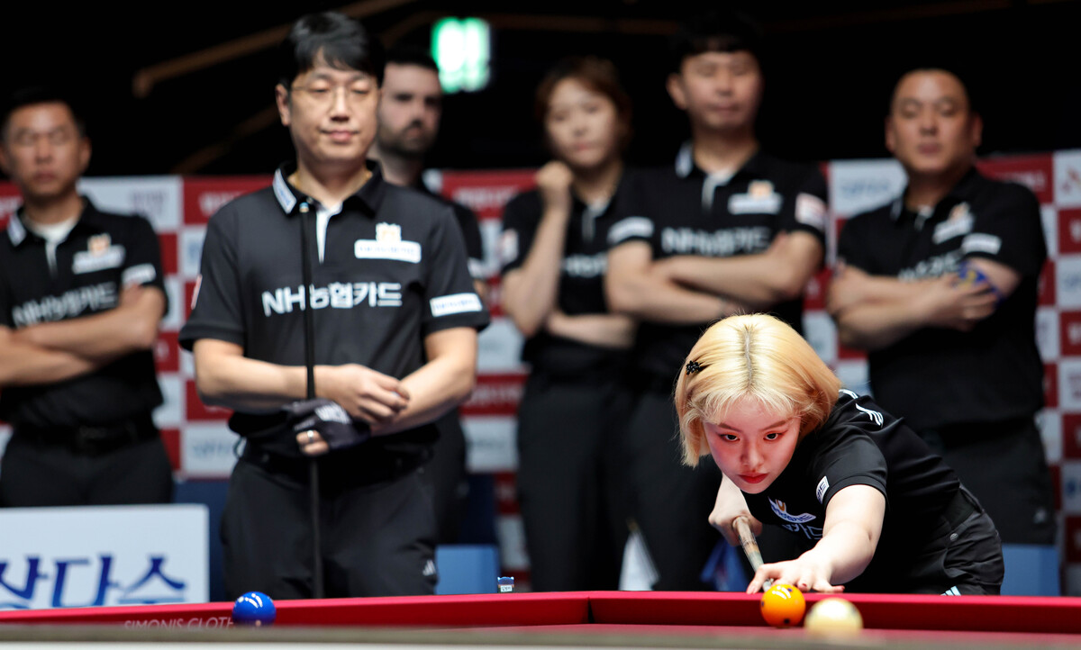 2세트 하이런 7점과 4세트 승으로 7연승을 완성한 김보미(NH농협카드).