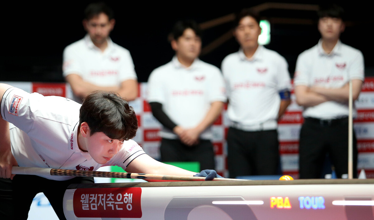 백민주는 2세트에서 6점을 올려 9:0 승리를 거둔 데 이어서 마지막 6세트 5:8에서 천금 같은 4점타를 성공시켜 9:8로 역전승을 거두며 승부에 쐐기를 박았다.  