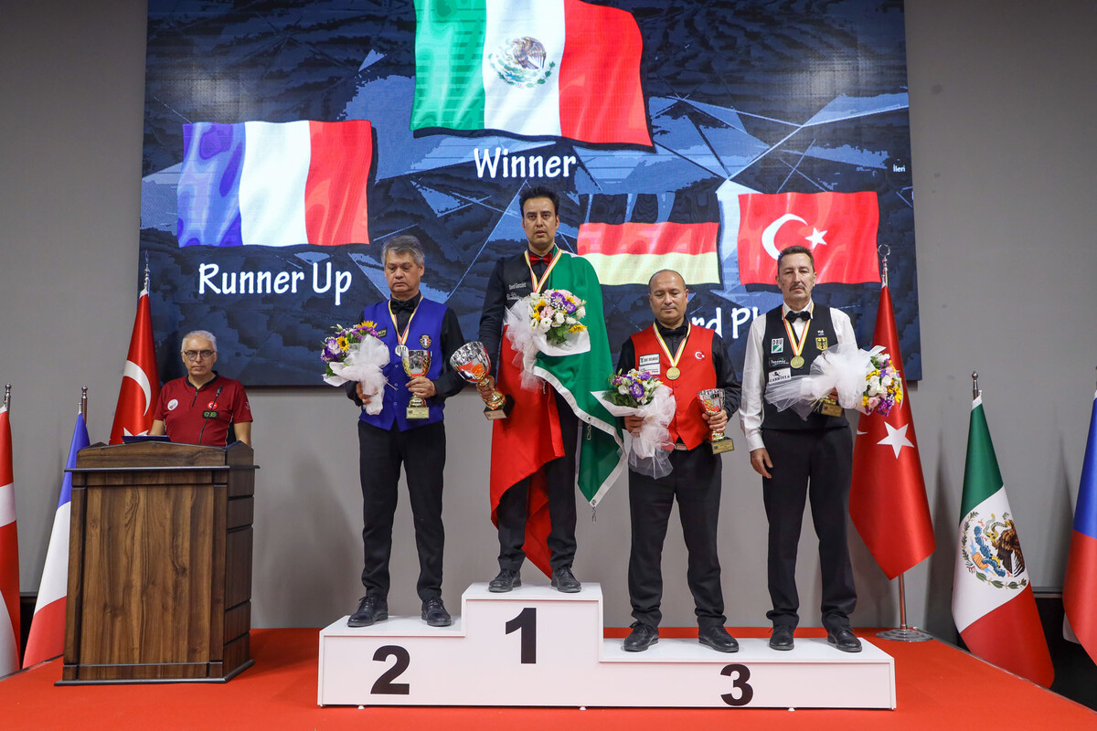 '2023 세계예술구선수권대회' 입상자들. 왼쪽부터 준우승 케빈 트란(프랑스), 우승 다비드 곤살레스(멕시코), 공동 3위 바리쉬 친(튀르키예), 토마스 아렌스(독일).  사진=아프리카TV 제공